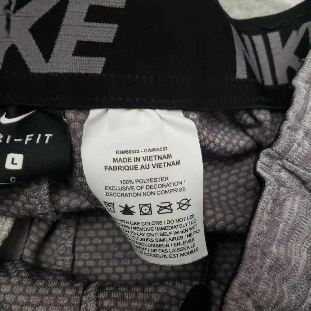 Nike Shorts Mens Large Gray Dri-Fit Drawstring‎ Pockets